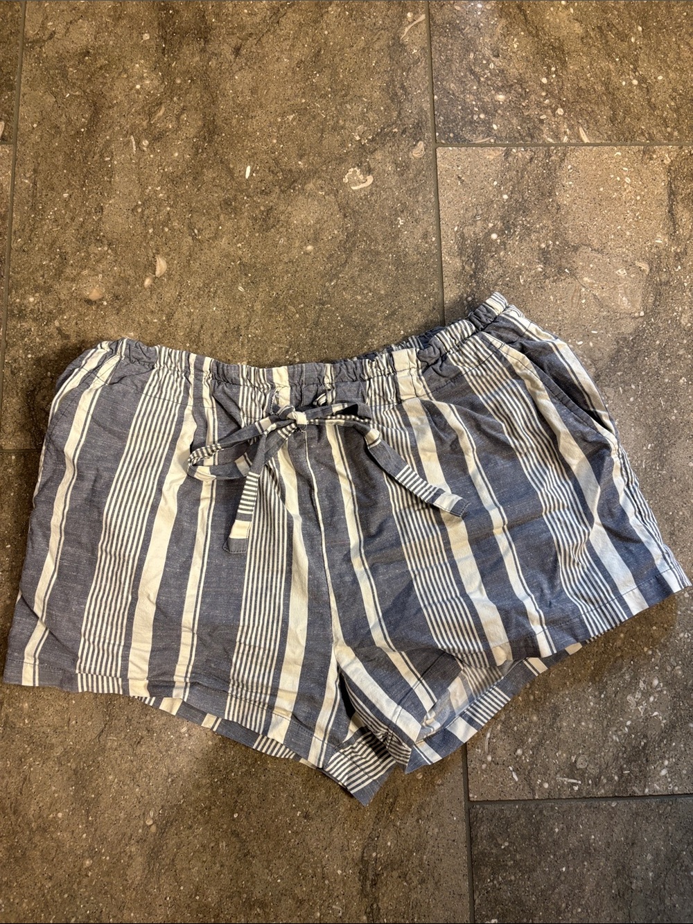 Tentree organic cotton stripe drawstring shorts, M